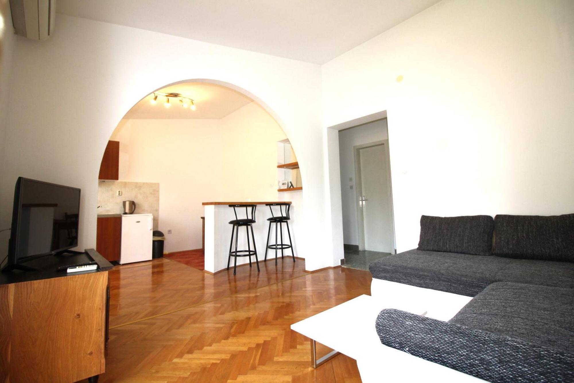 Makarska Centre & Free Private Parking Apartment Luaran gambar
